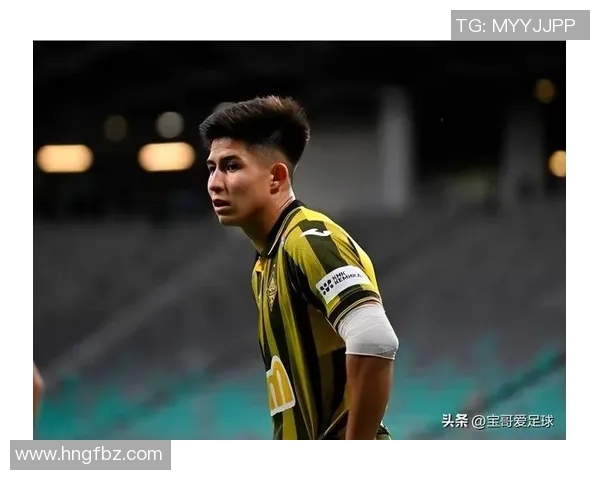 亚洲足球明星中的逆袭传奇如何从最弱排名走向辉煌之路